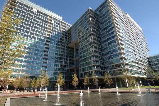 9725 Woods Dr. #1317, Skokie, IL 60077