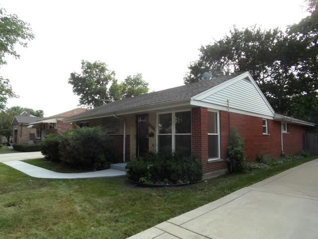 1438 N Maple Ave., La Grange Park, IL 60526