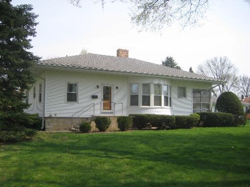 204 E. Vine, Piper City, IL 60959