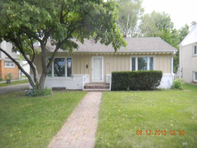 923 N Kaspar Ave., Arlington Heights, IL 60004