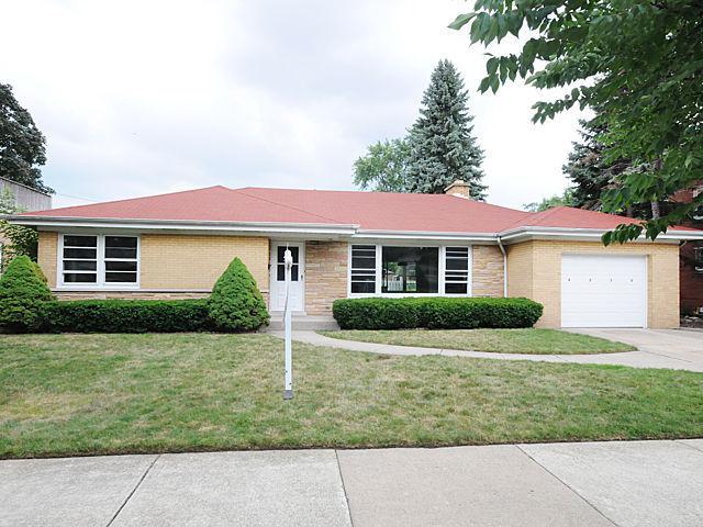 8238 Kilbourn Ave., Skokie, IL 60076