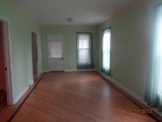 170 Perry St., Elgin, IL 60123