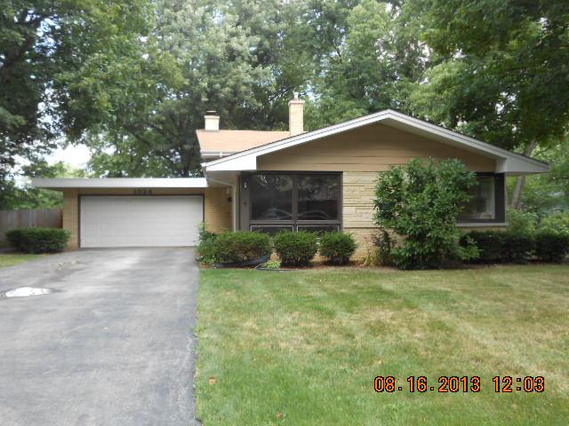 1024 Catalpa Ln., Naperville, IL 60540