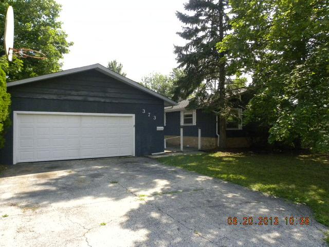 373 Sioux Ln., Carol Stream, IL 60188