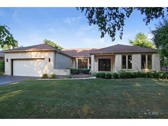 203 Bridle Path Cir., Oak Brook, IL 60523