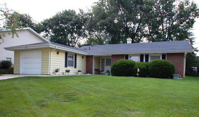 1745 Glen Lake Rd., Hoffman Estates, IL 60169