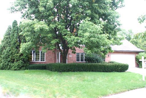 6906 Churchill Ct., Downers Grove, IL 60516