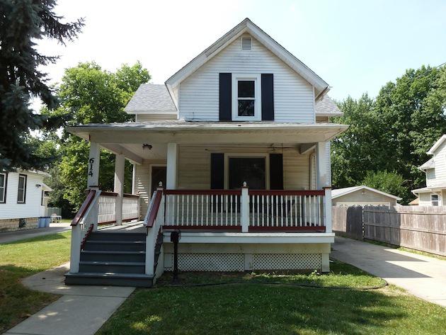 614 Grand Ave., Aurora, IL 60506