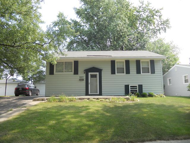 860 Larkdale Row, Wauconda, IL 60084