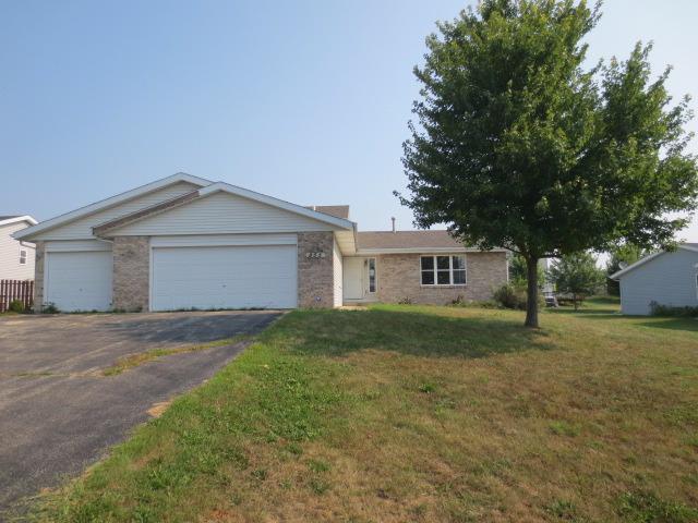 955 Night Owl Ln., Roscoe, IL 61073