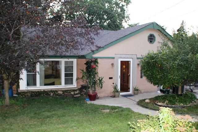 23 Hilly Ln., Lake In The Hills, IL 60156