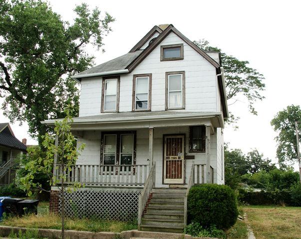 2657 E 76th St., Chicago, IL 60649
