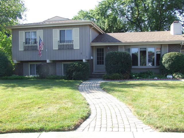 515 N Monarch Ln., Addison, IL 60101