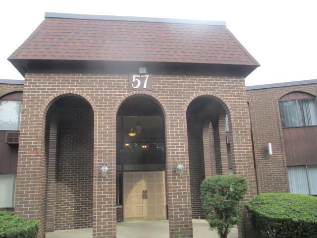 57 Washington Blvd. #208, Mundelein, IL 60060