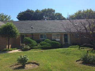 150 Westmoreland Dr., Wilmette, IL 60091