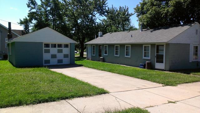 402 Smith St., Aurora, IL 60505