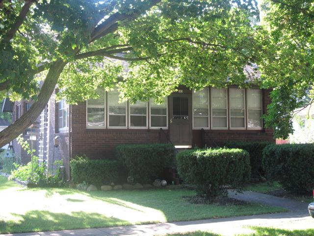205 Sherman St., Seneca, IL 61360