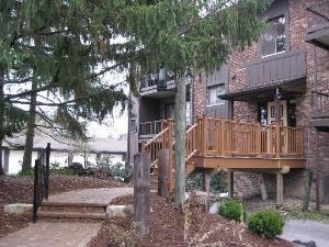 61 Pier Dr. #202, Westmont, IL 60559