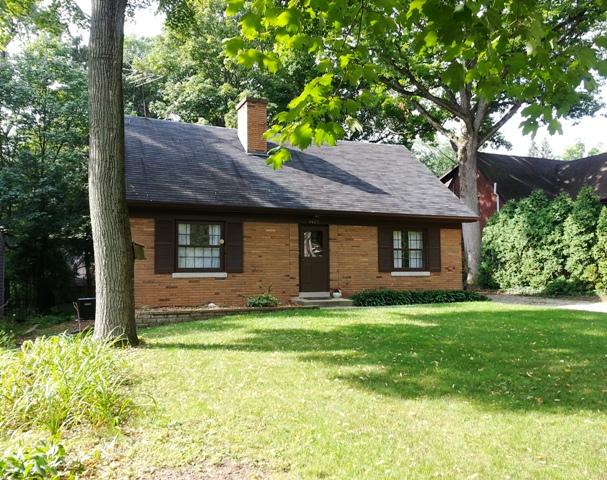1425 Gilbert Ave., Downers Grove, IL 60515