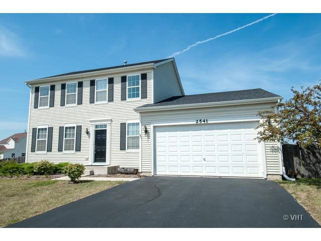 2541 Bluewater Dr., Wauconda, IL 60084