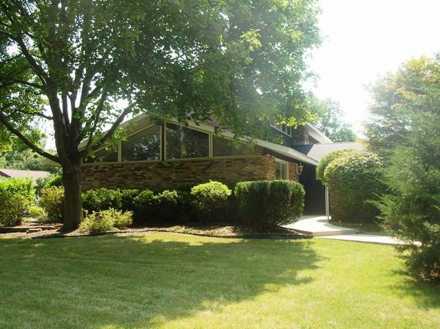 834 Highland Rd., Frankfort, IL 60423