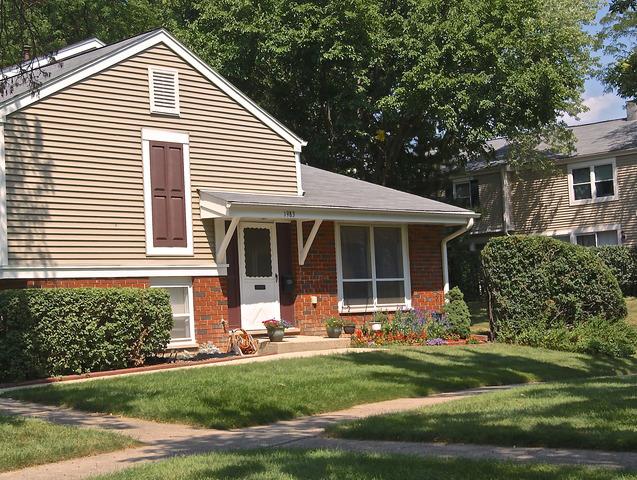 1983 Cardigan Pl., Hoffman Estates, IL 60195