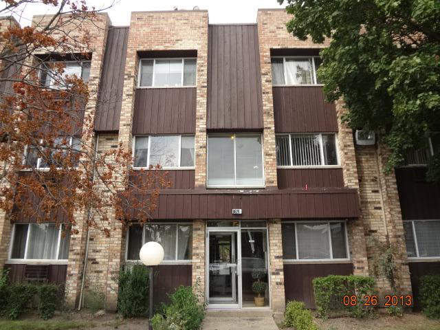 8629 1/2 W Foster Ave. #2C, Chicago, IL 60656