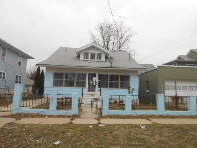 772 Columbia St., Aurora, IL 60505