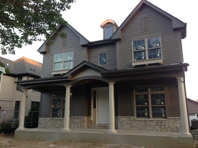111 Maple Ave., Wilmette, IL 60091