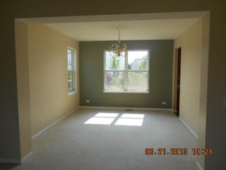 2314 Green Glade Way, Wauconda, IL 60084