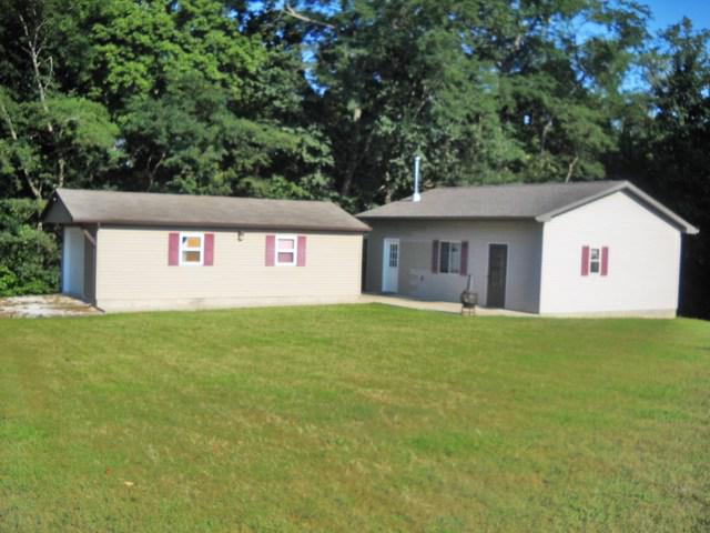 1361 Sun Rd., Washburn, IL 61570