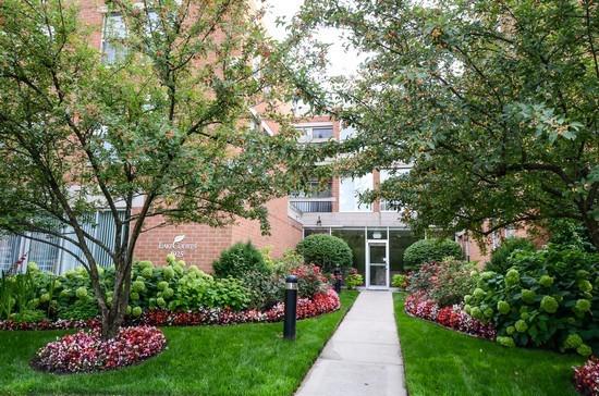 1925 Lake Ave. #217, Wilmette, IL 60091