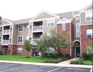 120 Glengarry Dr. #111, Bloomingdale, IL 60108