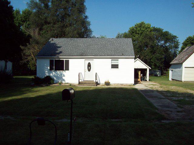 403 Whitver St., Walnut, IL 61376