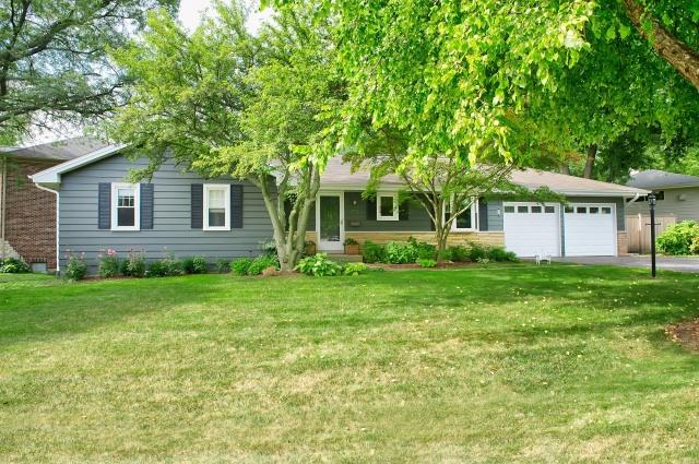 276 Abbotsford Ct., Glen Ellyn, IL 60137