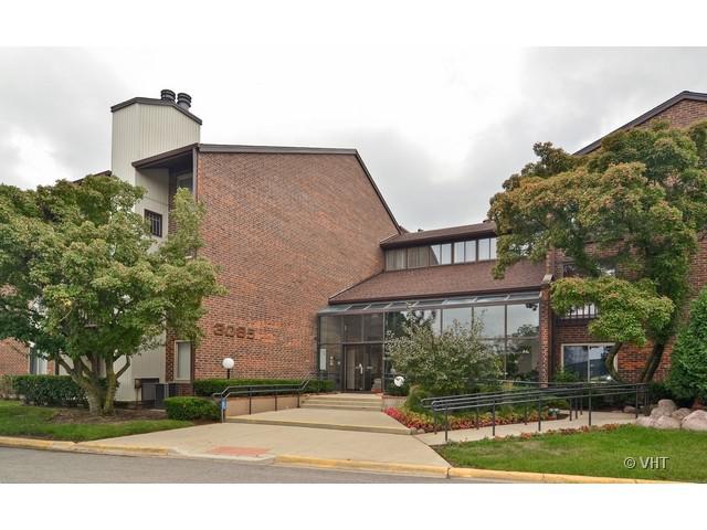 3085 Pheasant Creek Dr. #108, Northbrook, IL 60062