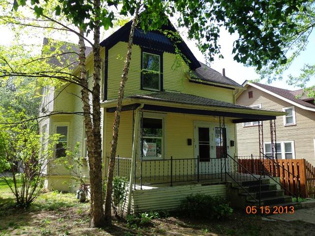 919 S 2nd St., St. Charles, IL 60174