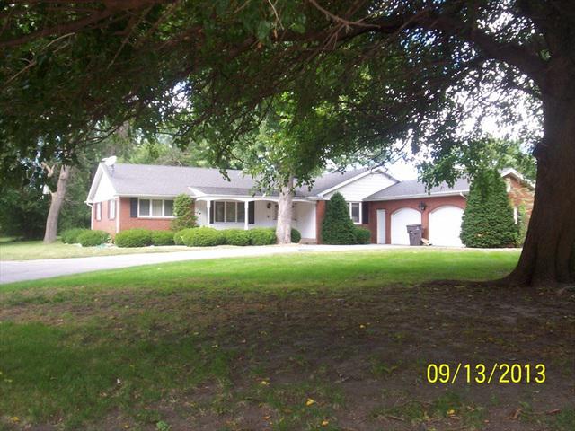 1020 E 153rd St., South Holland, IL 60473