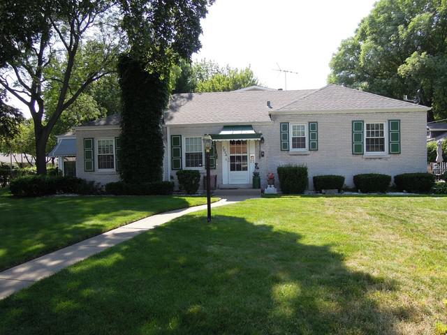 7804 Park Ave., Skokie, IL 60077