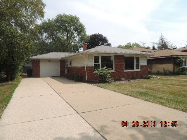 557 S Mount Prospect Rd., Des Plaines, IL 60016