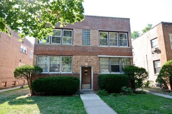 9052 N Keating Ave. #2A, Skokie, IL 60076