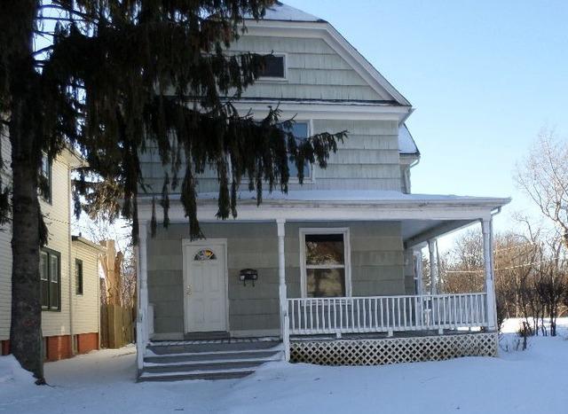 122 N St. James St., Waukegan, IL 60085