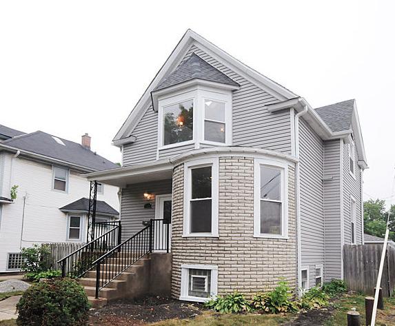 4020 W Grace Ave., Chicago, IL 60641
