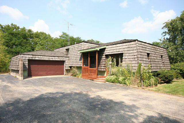 13014 Pleasant Valley Rd., Woodstock, IL 60098