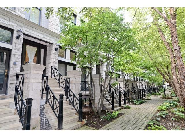 930 N Clark St. #B, Chicago, IL 60610