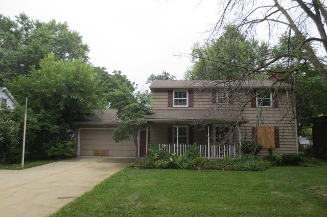 715 Sheldon Ave., Aurora, IL 60506