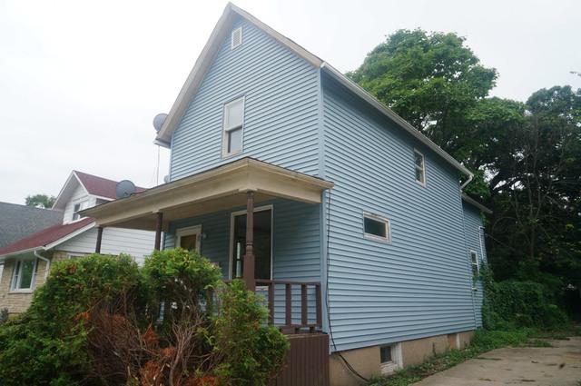 3232 Ezra Ave., Zion, IL 60099