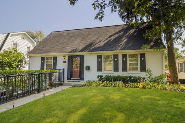 377 Marion Ave., Glen Ellyn, IL 60137