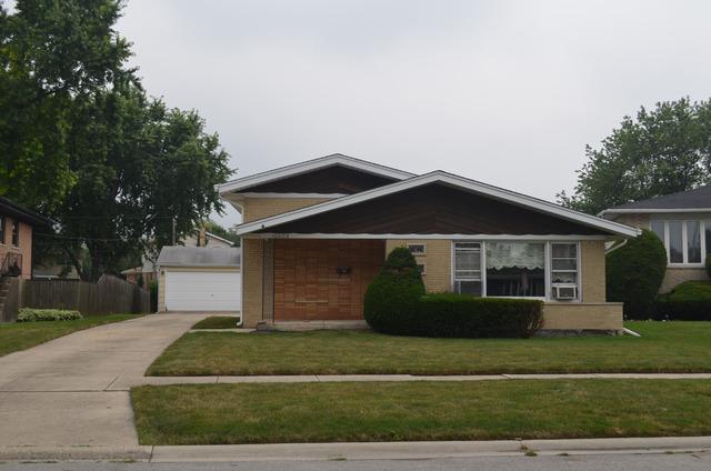 10608 S Lockwood Ave., Oak Lawn, IL 60453