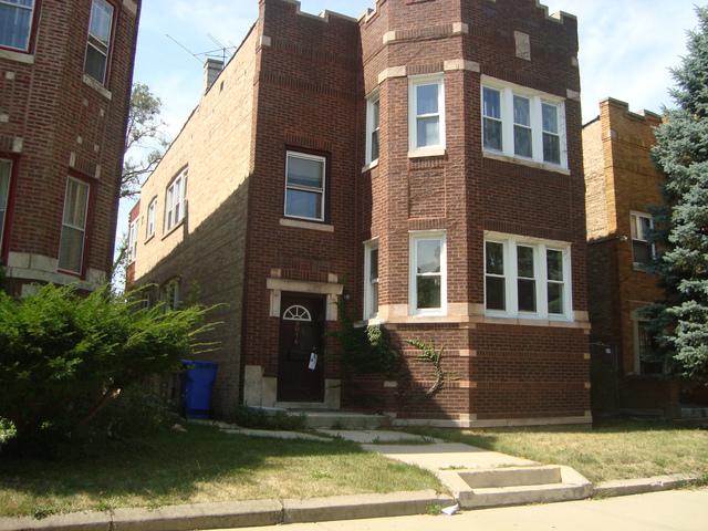 9016 S Justine St., Chicago, IL 60620
